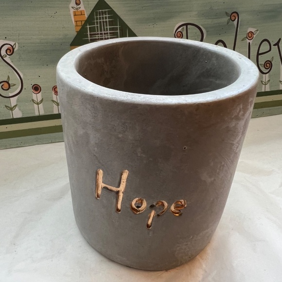 This House Believes Sign Gift Bundle Rustic
Cross Hope Planter & Cross Bookmark - Picture 2 of 14